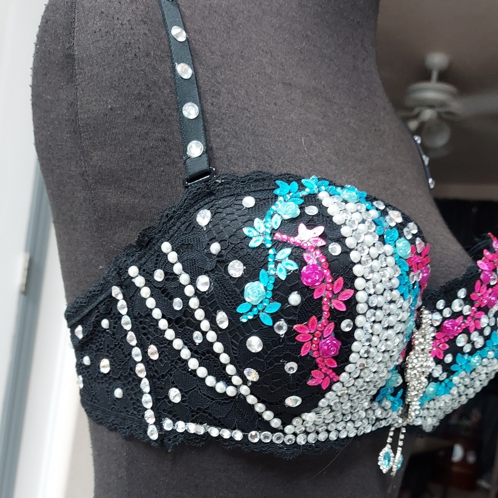 Hand-made Diamond Rave Bra - Picture 5 of 6